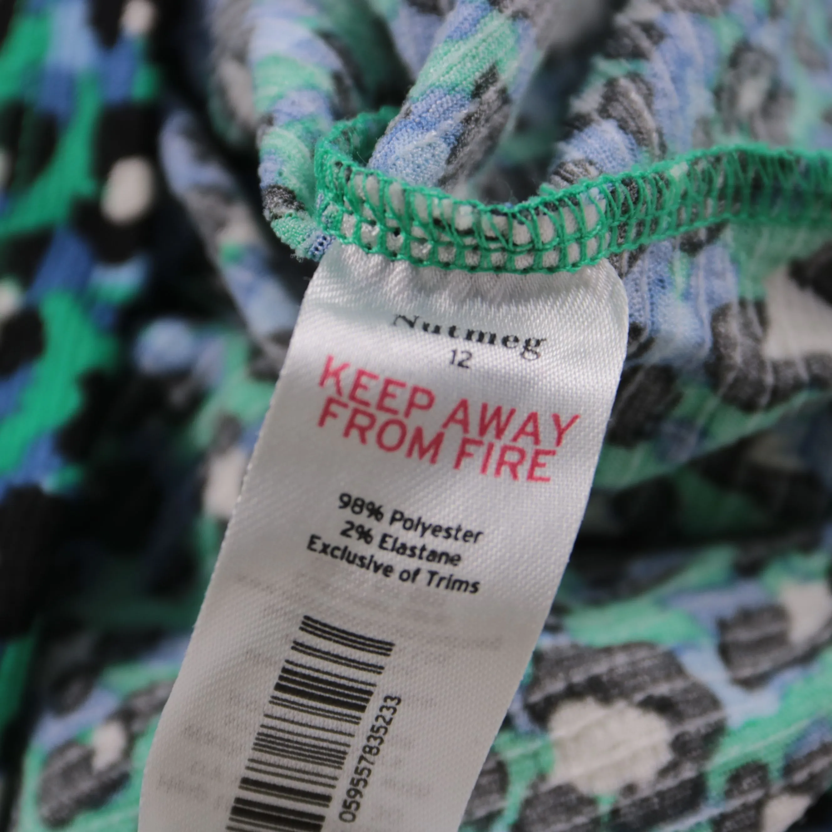 250202193-b